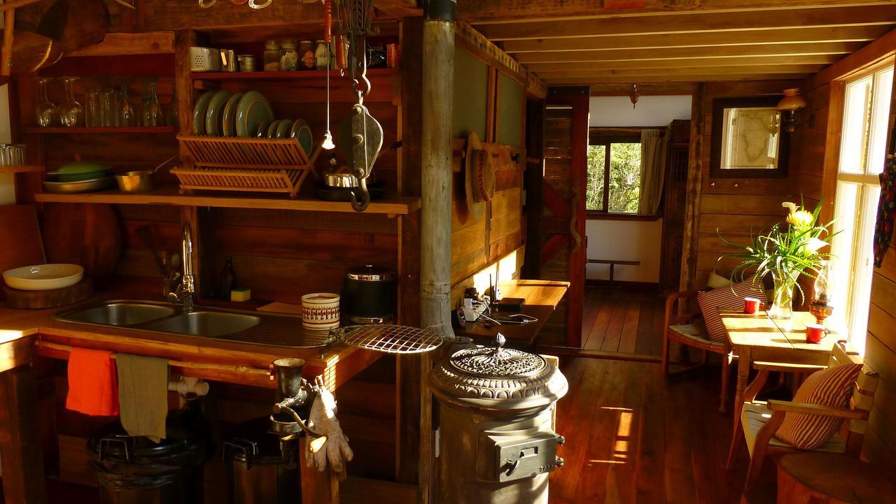 Boutique Vintage Forest Cabin สตอร์มริเวอร์ ภายนอก รูปภาพ